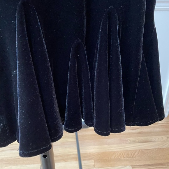 size 10 black velvet skirt with back zip and soft ruffle hem. below the knee - Picture 2 of 5